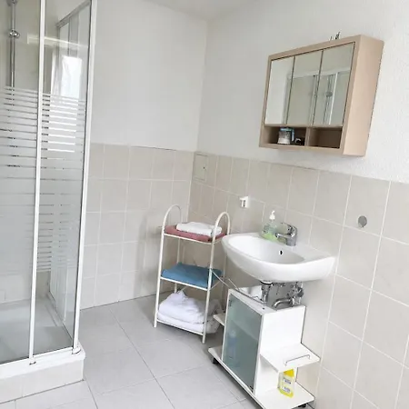 - Brückenwohnung Apartment *